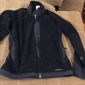 Women’s Patagonia jacket. Black